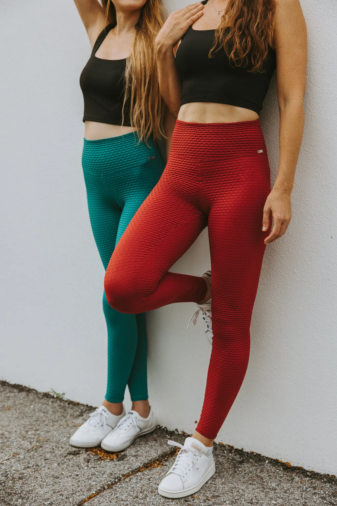 Ada- Red