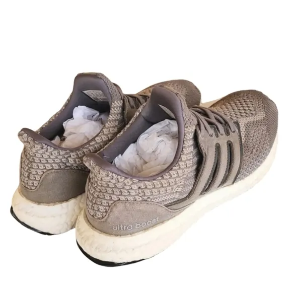 adidas ultraboost 5.0 DNA Primeknit Size 6.5 Youth Girls Boys Sneakers Trainers