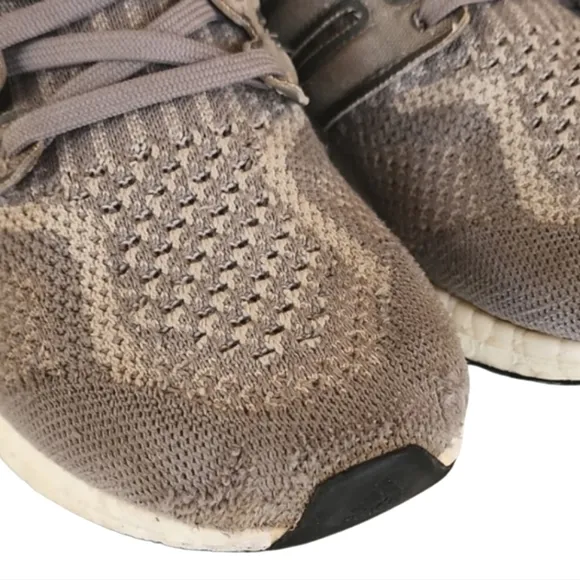 adidas ultraboost 5.0 DNA Primeknit Size 6.5 Youth Girls Boys Sneakers Trainers