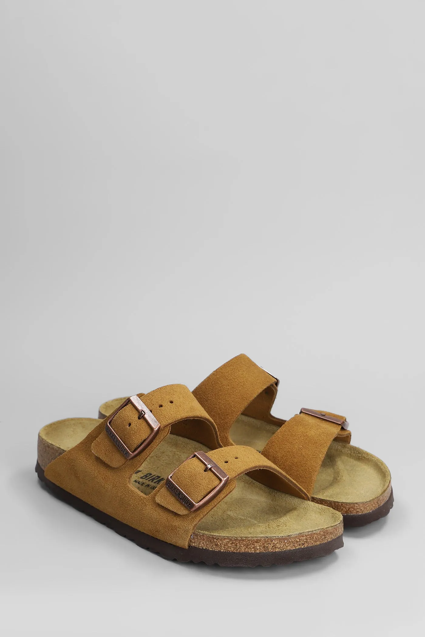 Arizona Flats in leather color suede