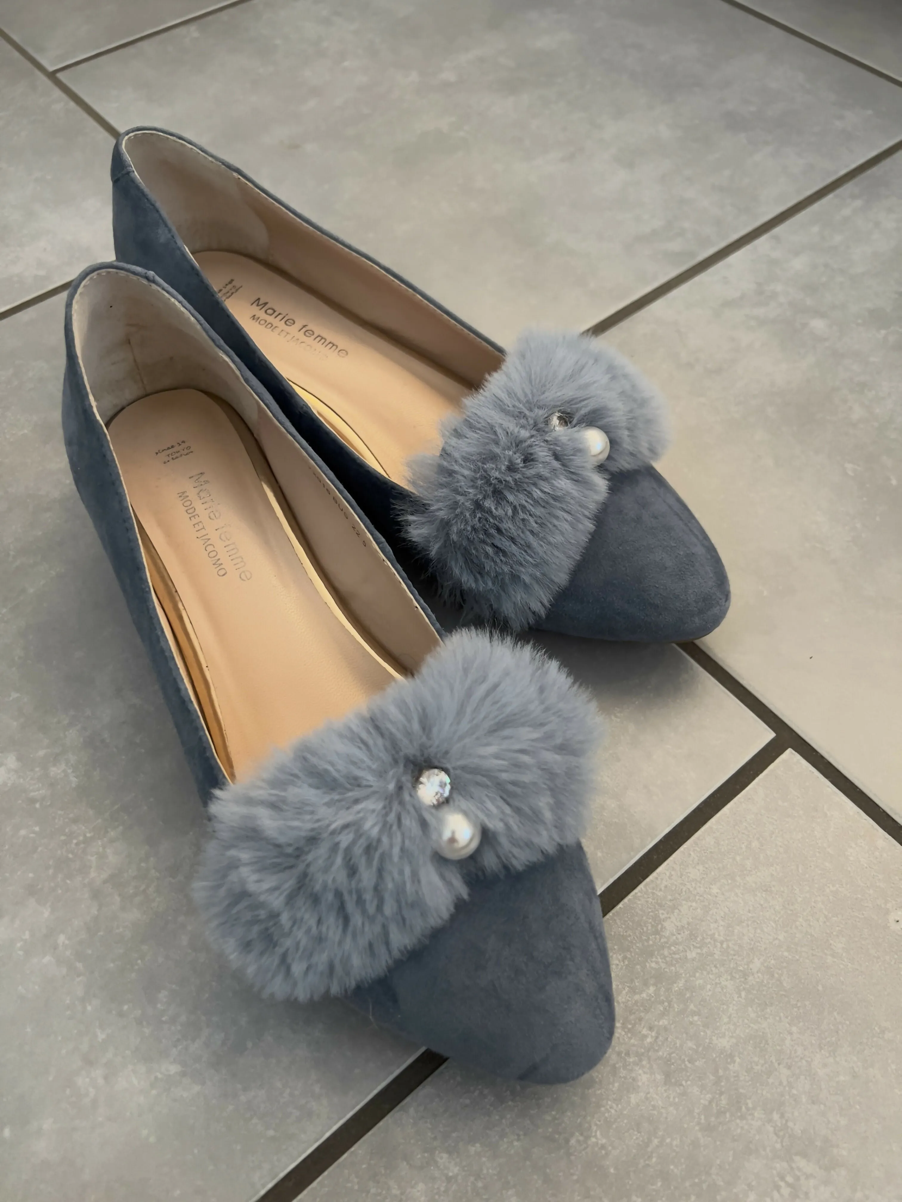 Ballerina/Flat Gr. 36 Suede/Leder hellblau