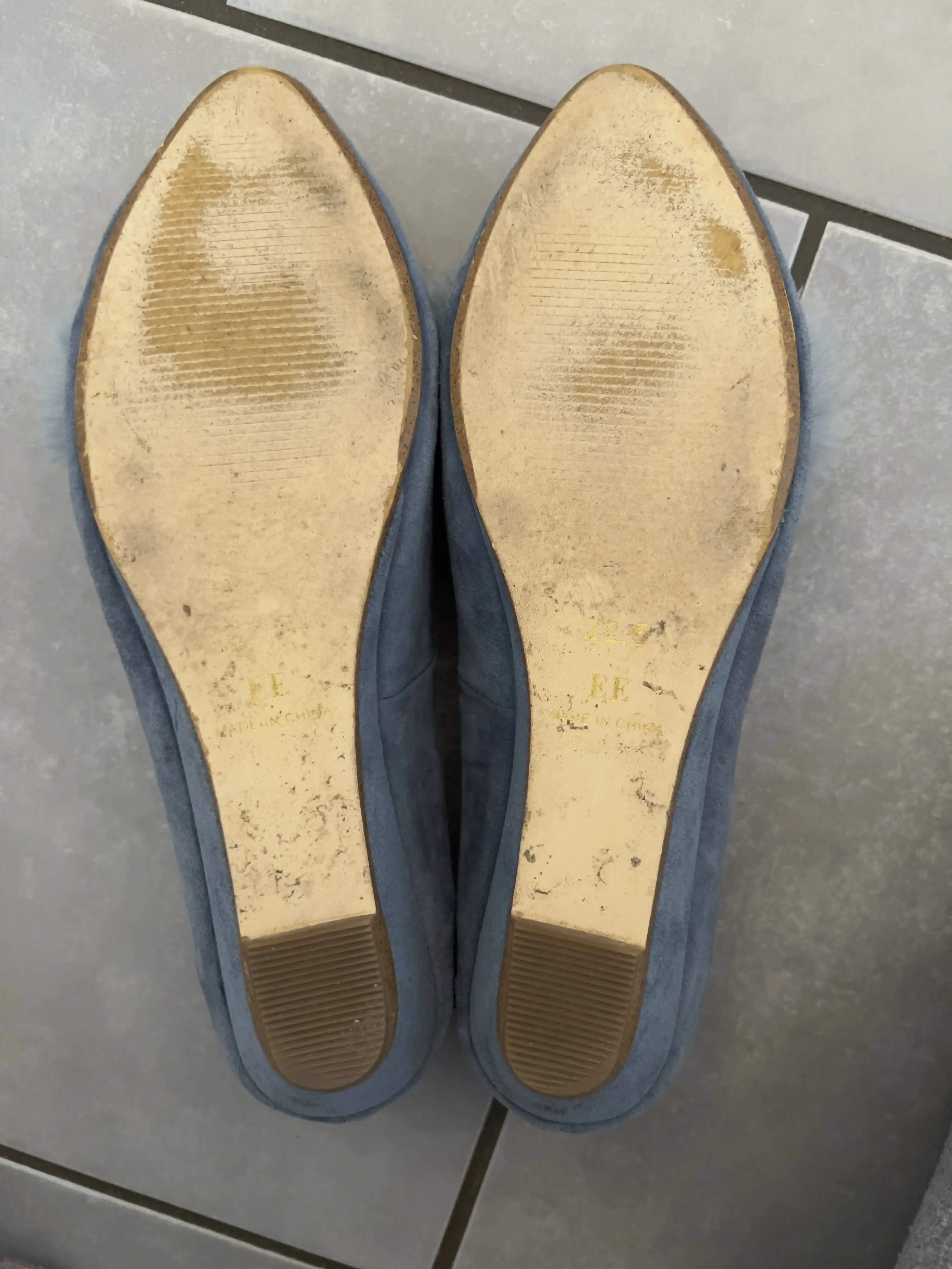 Ballerina/Flat Gr. 36 Suede/Leder hellblau