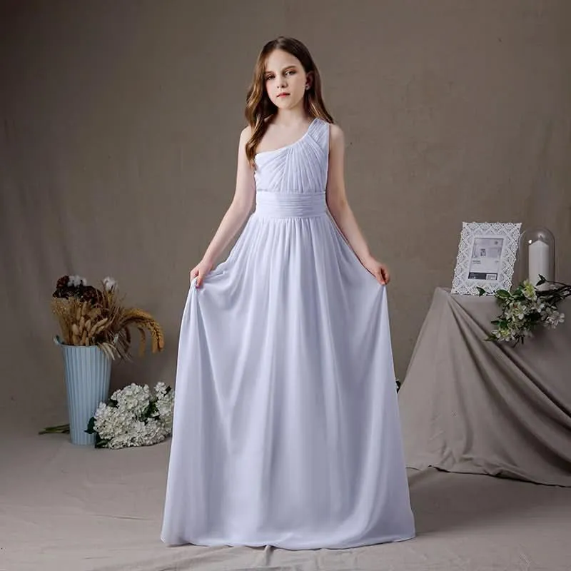 Elegant One-Shoulder Dress A Dreamy Dress for Formal Occasions Delicate and Stylish Classic White Gown