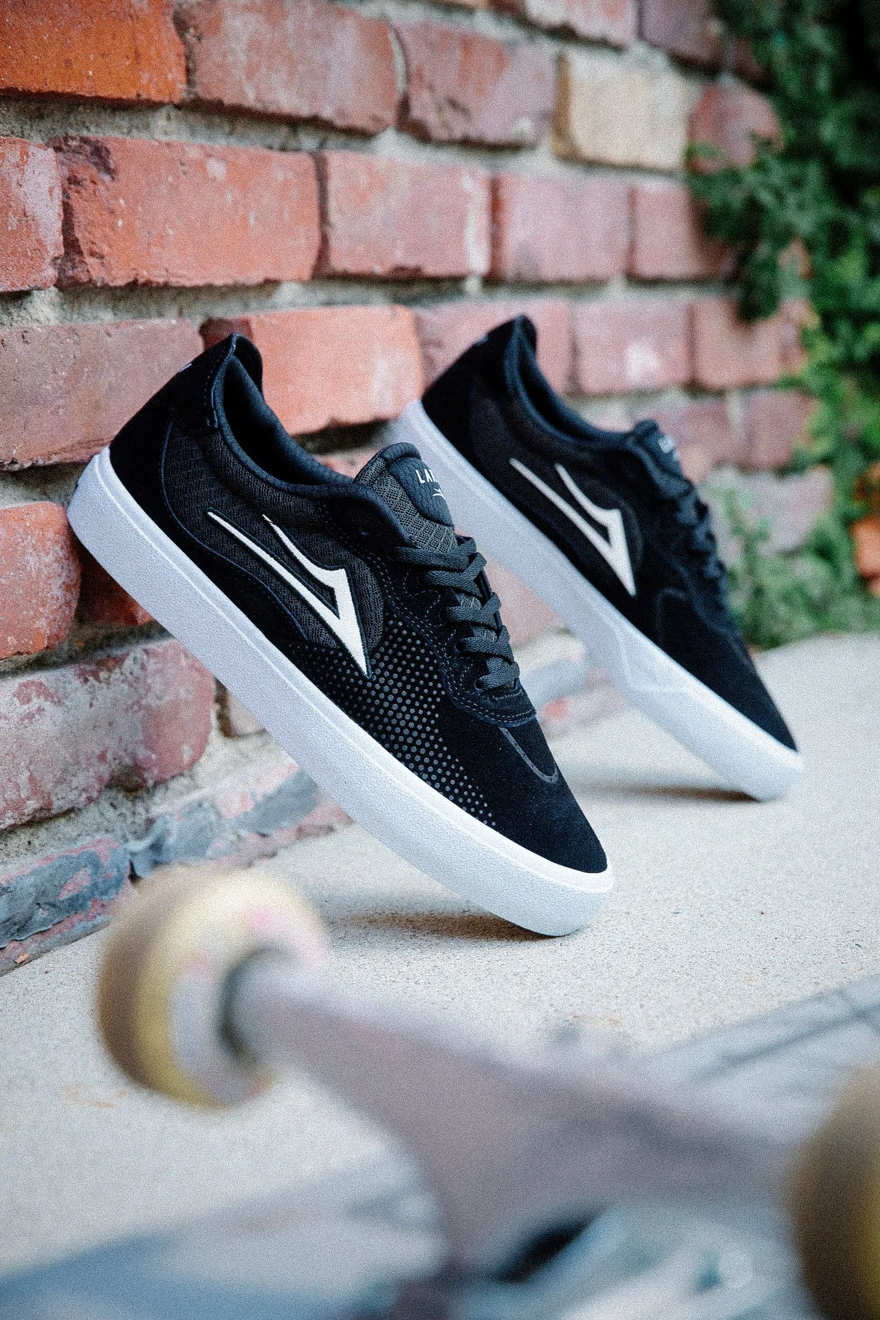 Essex - Black Suede