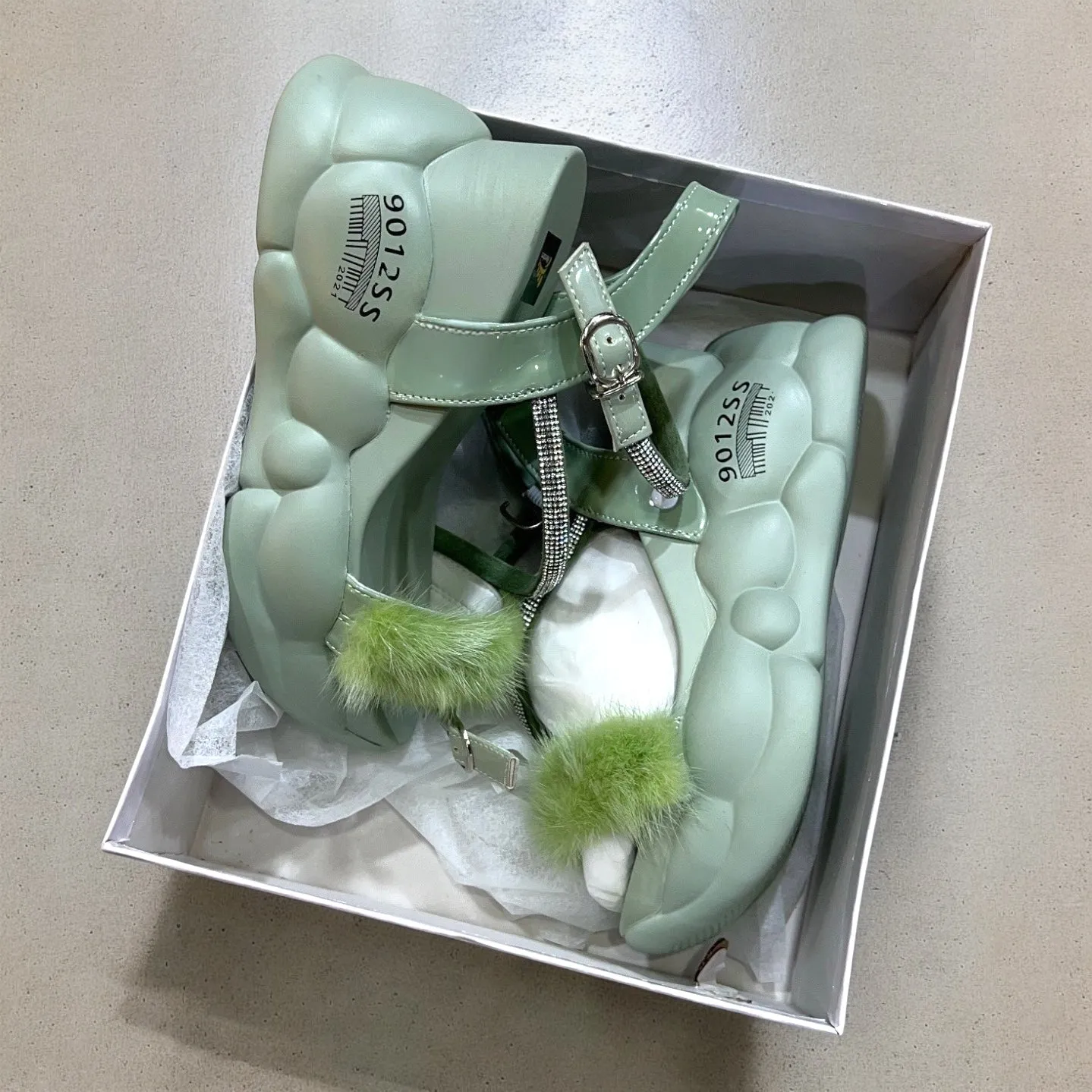 Fur fairy sandal