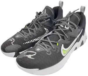 GIANNIS ANTETOKOUNMPO AUTOGRAPHED BLACK NIKE SHOES 17 PAIR BECKETT 197438