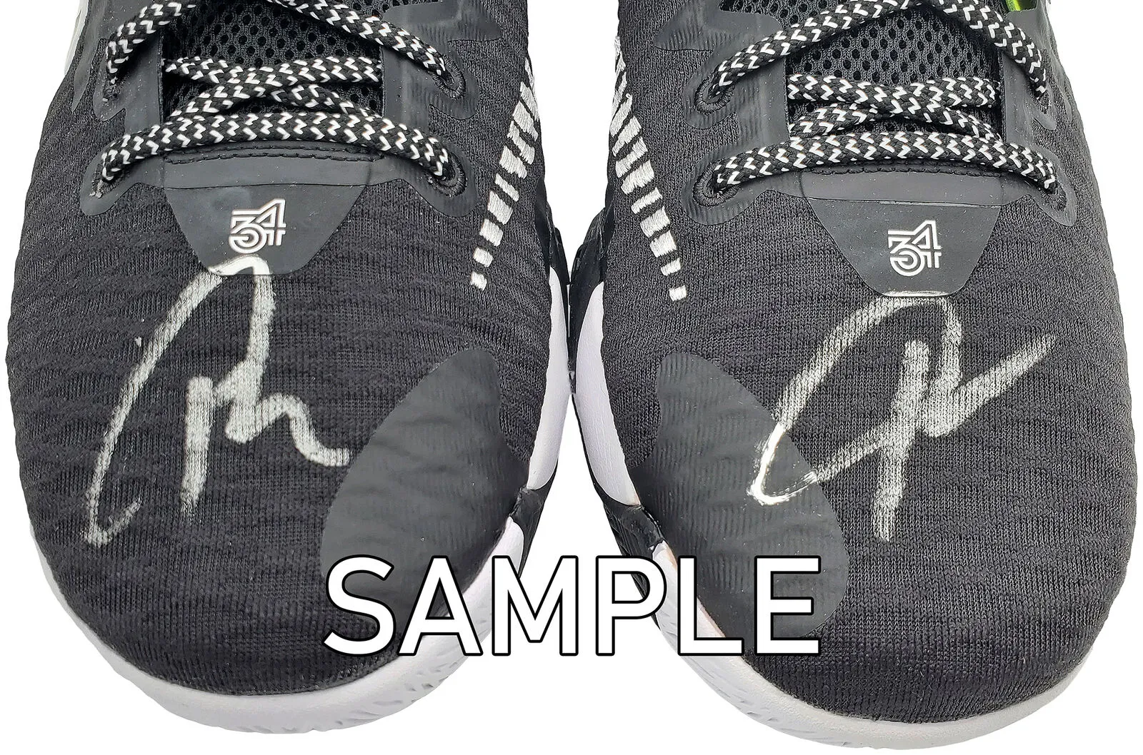 GIANNIS ANTETOKOUNMPO AUTOGRAPHED BLACK NIKE SHOES 17 PAIR BECKETT 197438