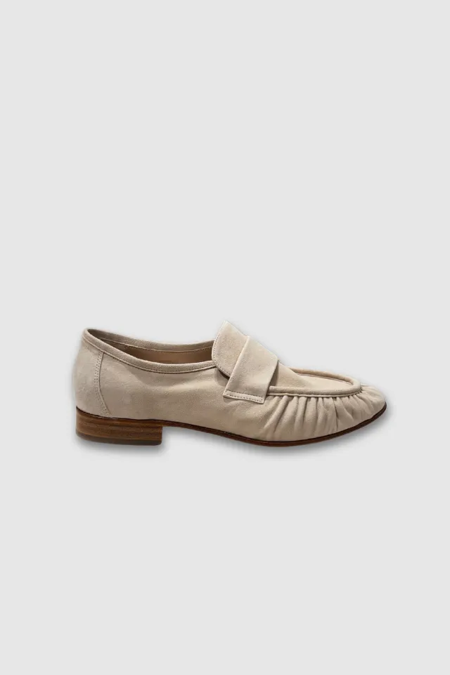 L'Eclisse x Denim Iniquity Suede Loafer in Beige