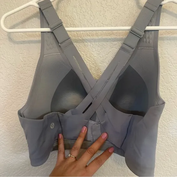 Lululemon Air Support Sports Bra‎ in Grey Size 38D