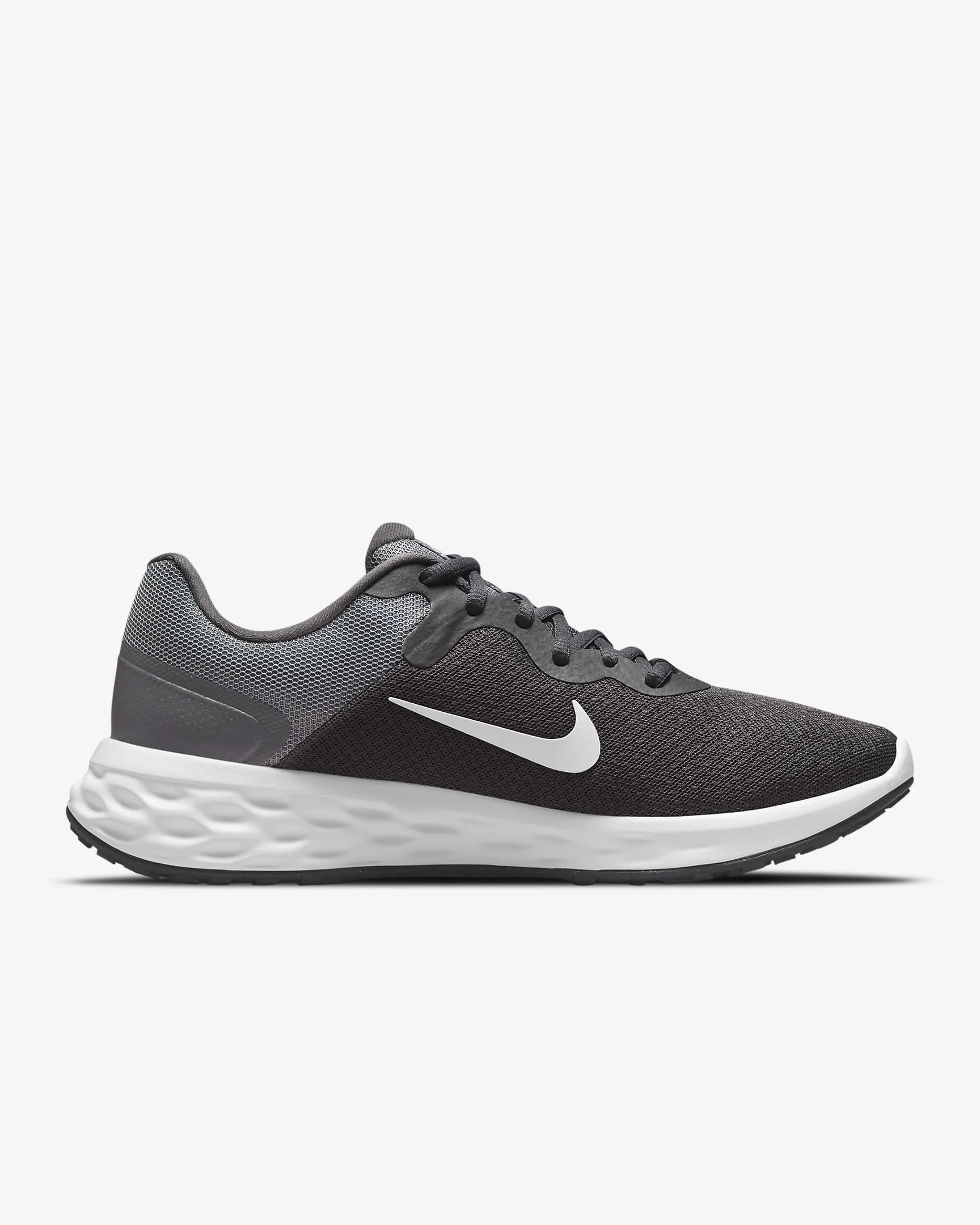 Nike Revolution 6