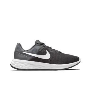 Nike Revolution 6