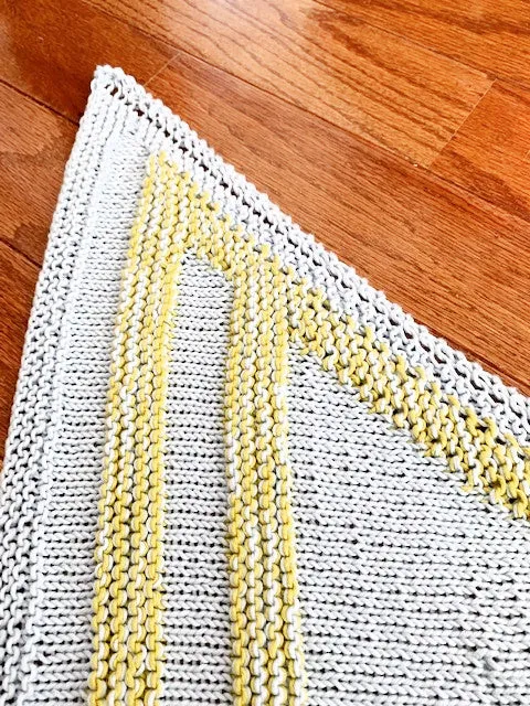 Nissa kerchief, knit kit