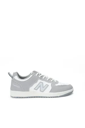 Premium Sneakers by UW
