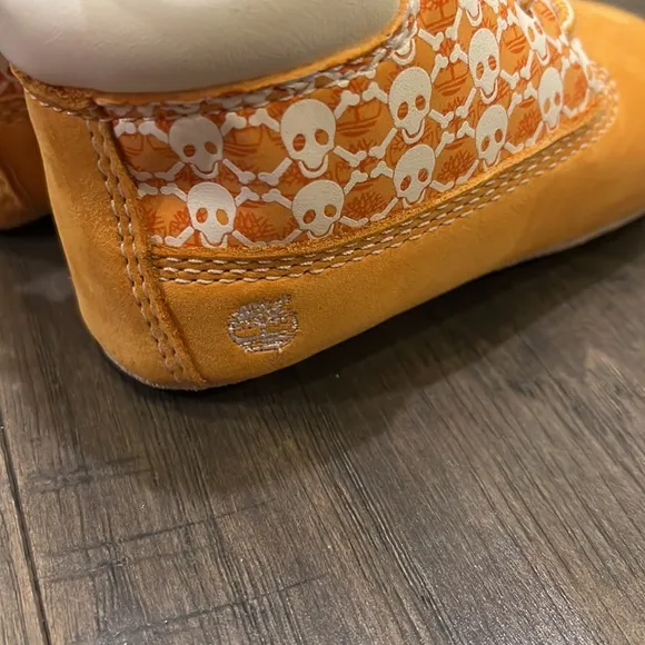 Timberland Naughty Skull crib booties boots hat shoes baby Size 2 infant 6-9 mo