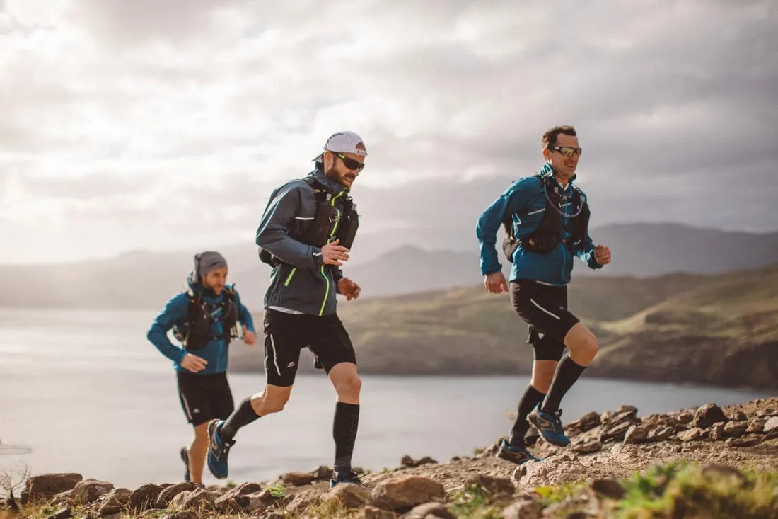 Veste imperméable de running & trail running Homme - KIPRUN Run 500 Rain Noire
