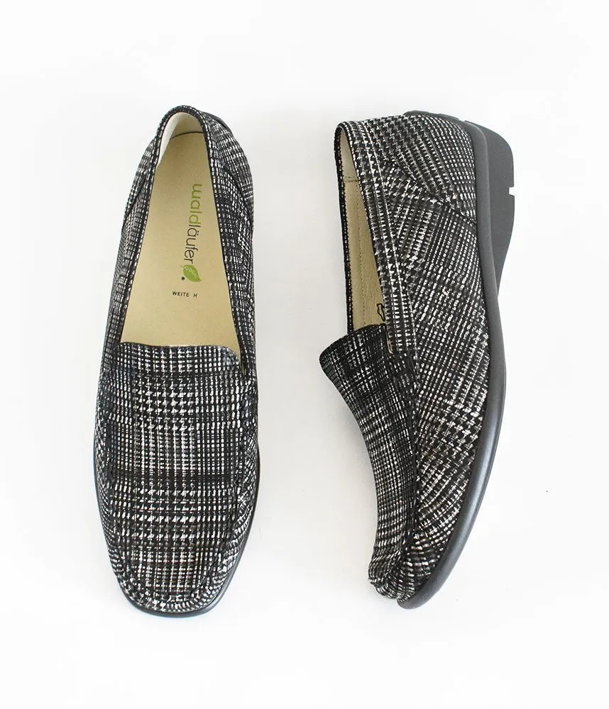 Waldlaufer Stylish Slip on Loafers